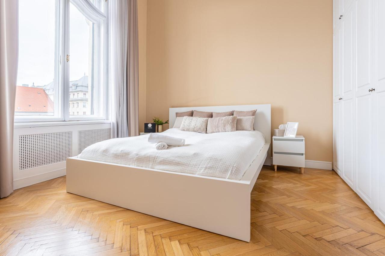 Matilda Luxury Suite Apartment Budapest Bagian luar foto