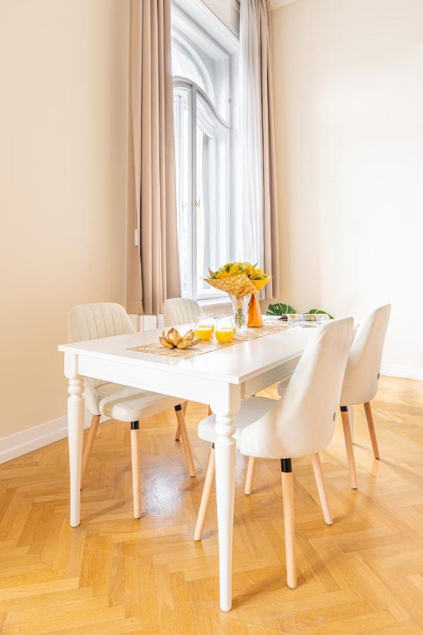 Matilda Luxury Suite Apartment Budapest Bagian luar foto